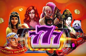 777d app ফিশ গেমে মোবাইল ফোনে গেম খেলার দৃশ্য
